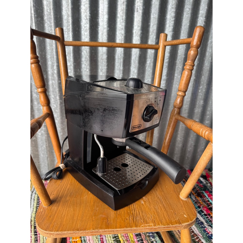 DeLonghi EC155 Espresso and Cappuccino Maker 15 Bar Pump Black Silver EC-155